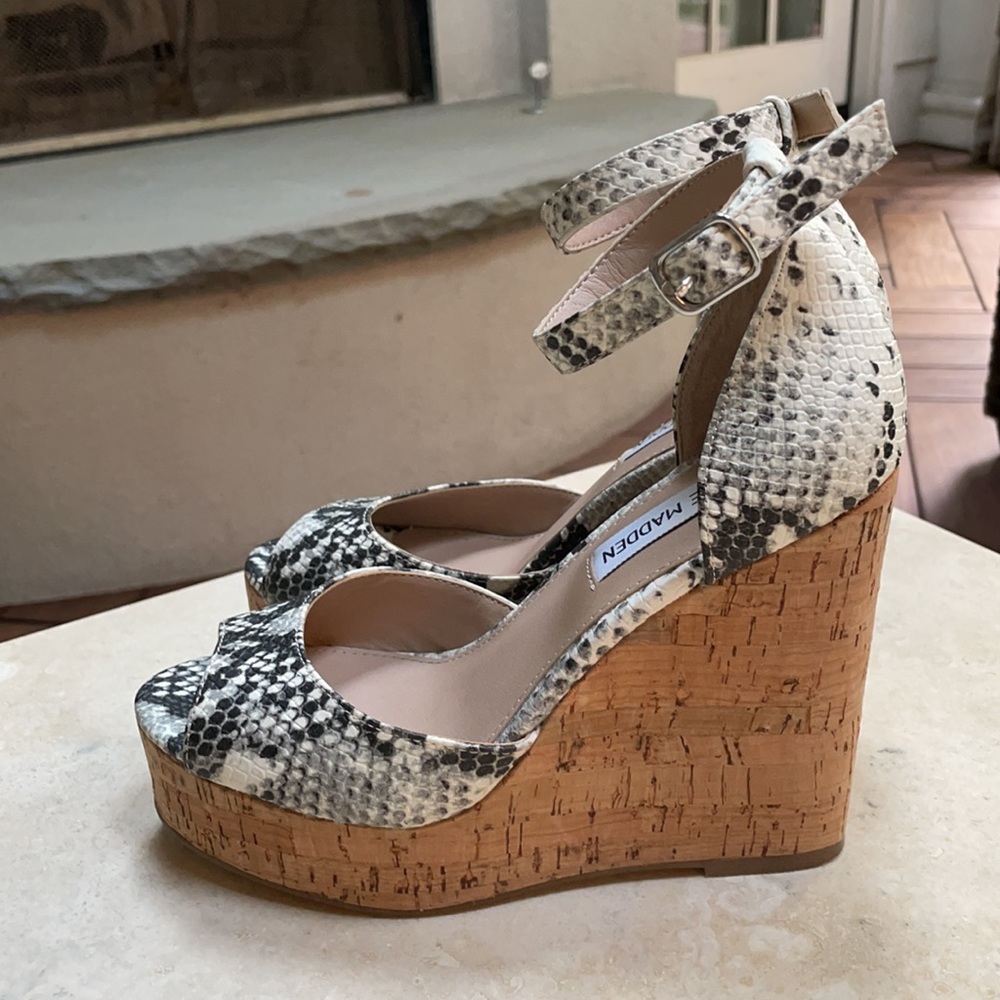 Steve Madden High Wedge Sandals, Snake, Size 6M